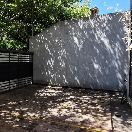 Belgrano Apartment Con Cochera Mendoza Luaran gambar