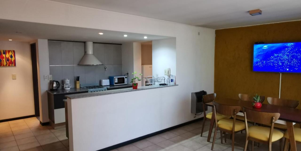 Belgrano Apartment Con Cochera Mendoza Luaran gambar