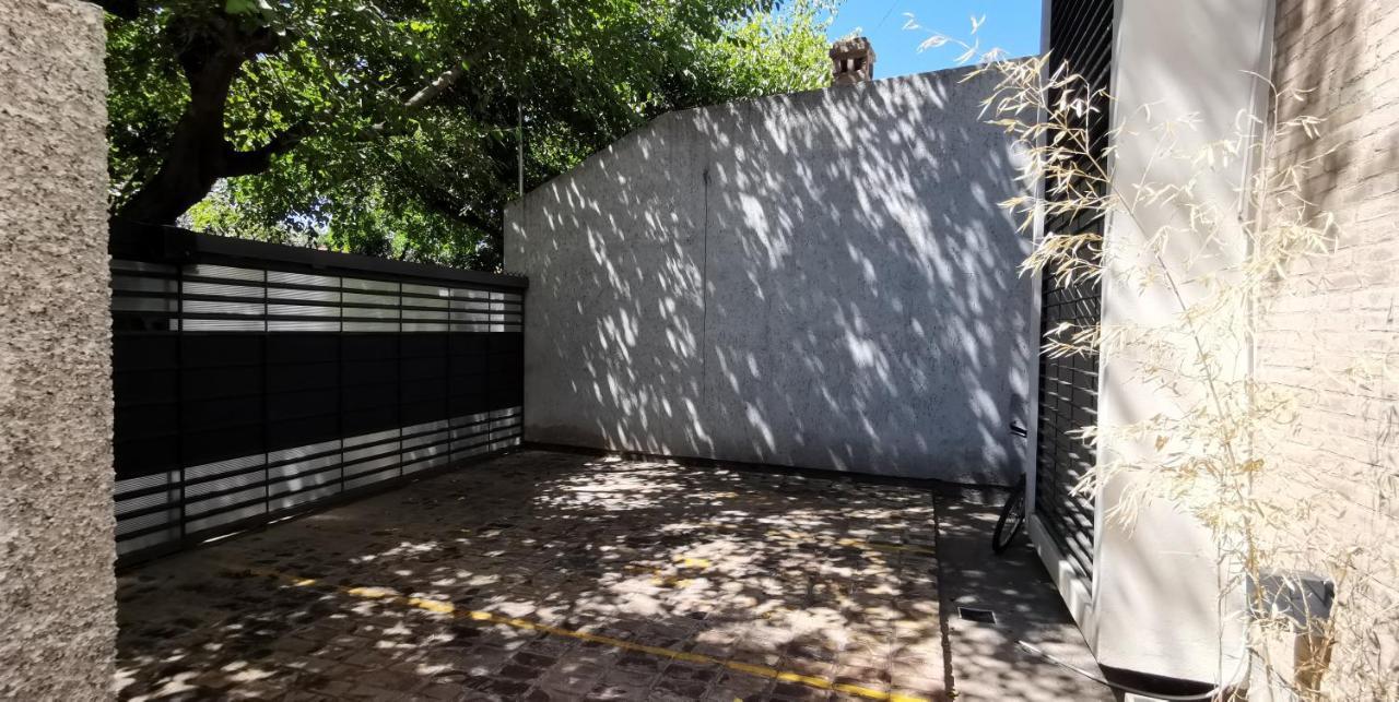 Belgrano Apartment Con Cochera Mendoza Luaran gambar