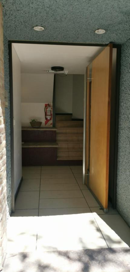 Belgrano Apartment Con Cochera Mendoza Luaran gambar