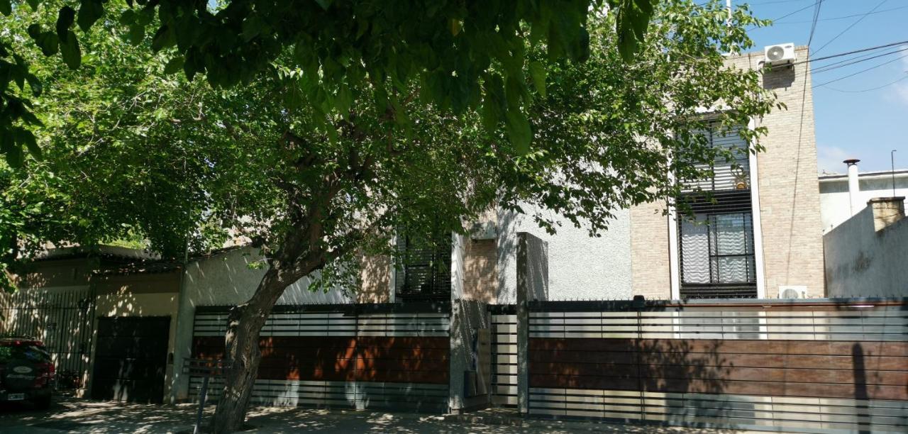 Belgrano Apartment Con Cochera Mendoza Luaran gambar